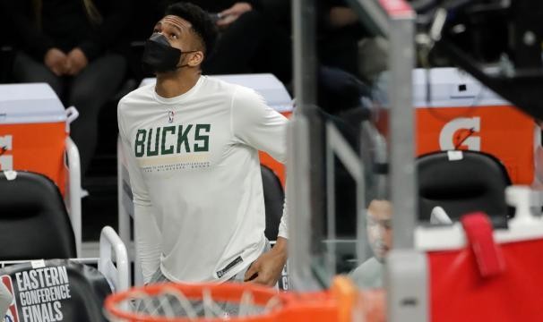 九游体育官方入口-时隔47年重返总决赛！字母哥缺席无碍雄鹿突围