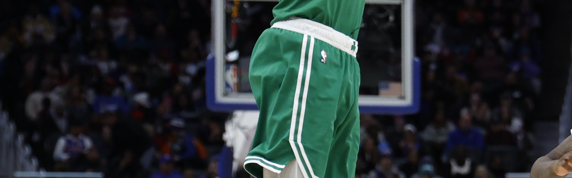 布朗：最后一投腿有点沉 我们还有进步空间 这是常规赛存在的意义